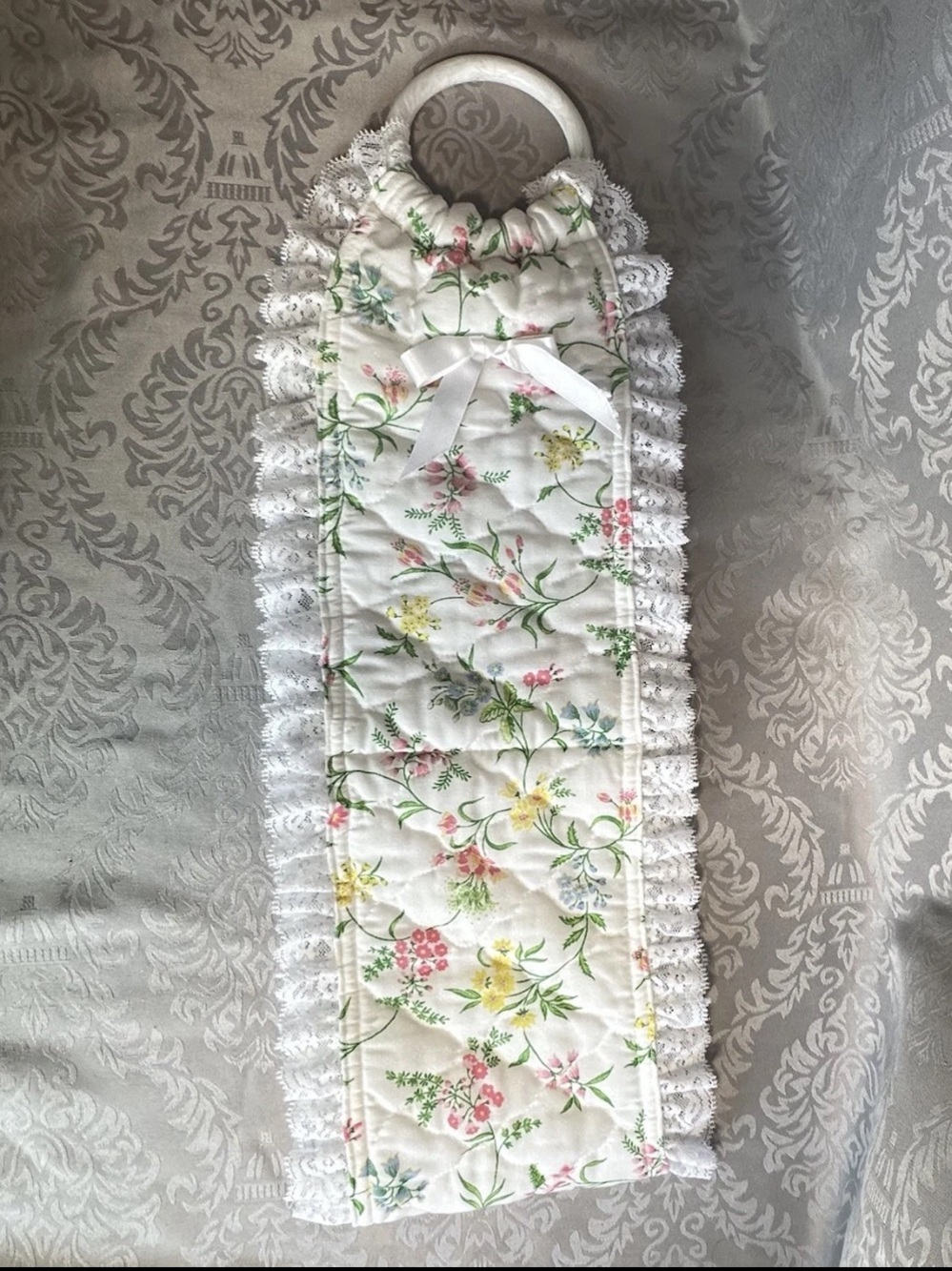 Vtg Handmade 80s Diamond Quilted Floral Hanging Toilet Paper Holder Cottage Core